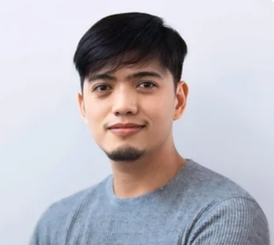 Profile photo of Aaron Roxas